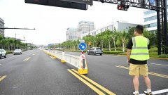 并取下逛口信号灯联动